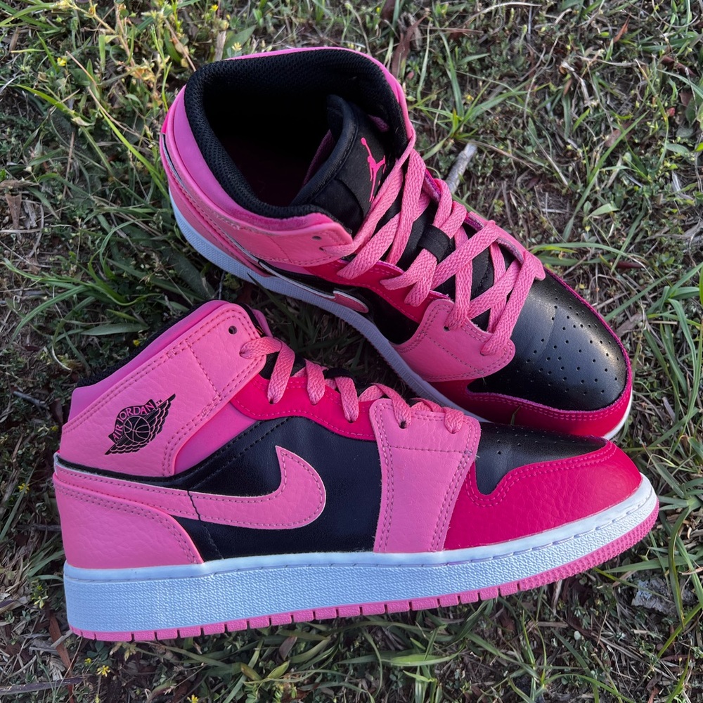 Clean Air Jordan 1 Size 6.5 Mens Coral Chalk Pink 2022 Retro Shoes View 2
